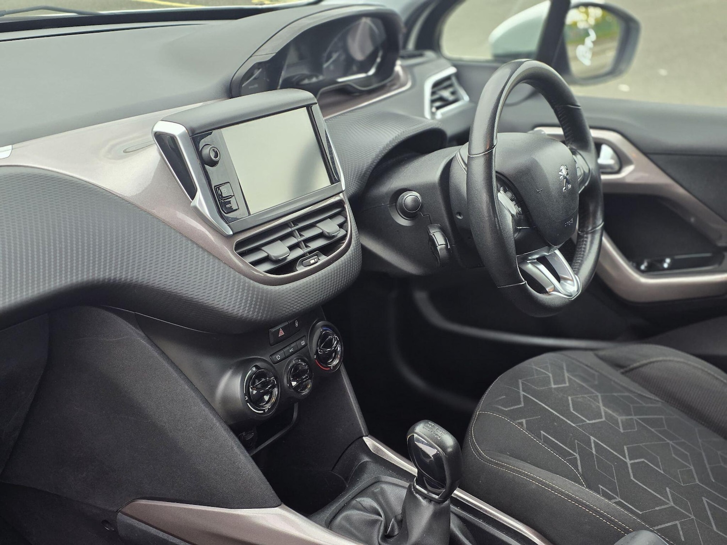 Used Peugeot 2008 2013 for sale - 76094648: Photo 26