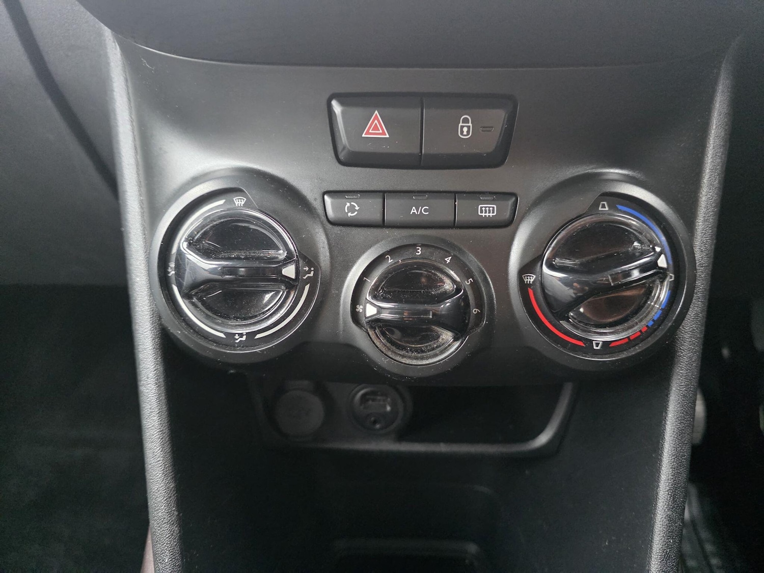 Used Peugeot 2008 2013 for sale - 76094648: Photo 35