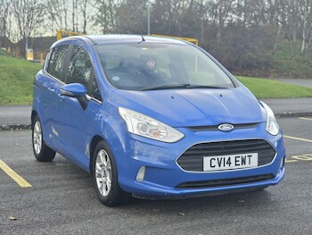 (14) - 1.0T EcoBoost Zetec Euro 5 5dr