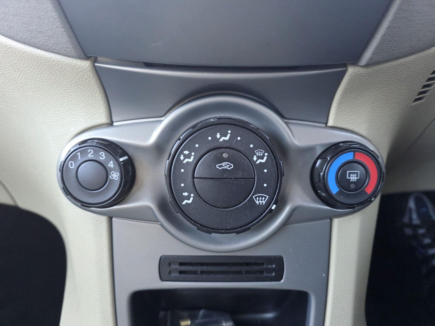 Used Ford Fiesta 2009 for sale - 77131430: Photo 16