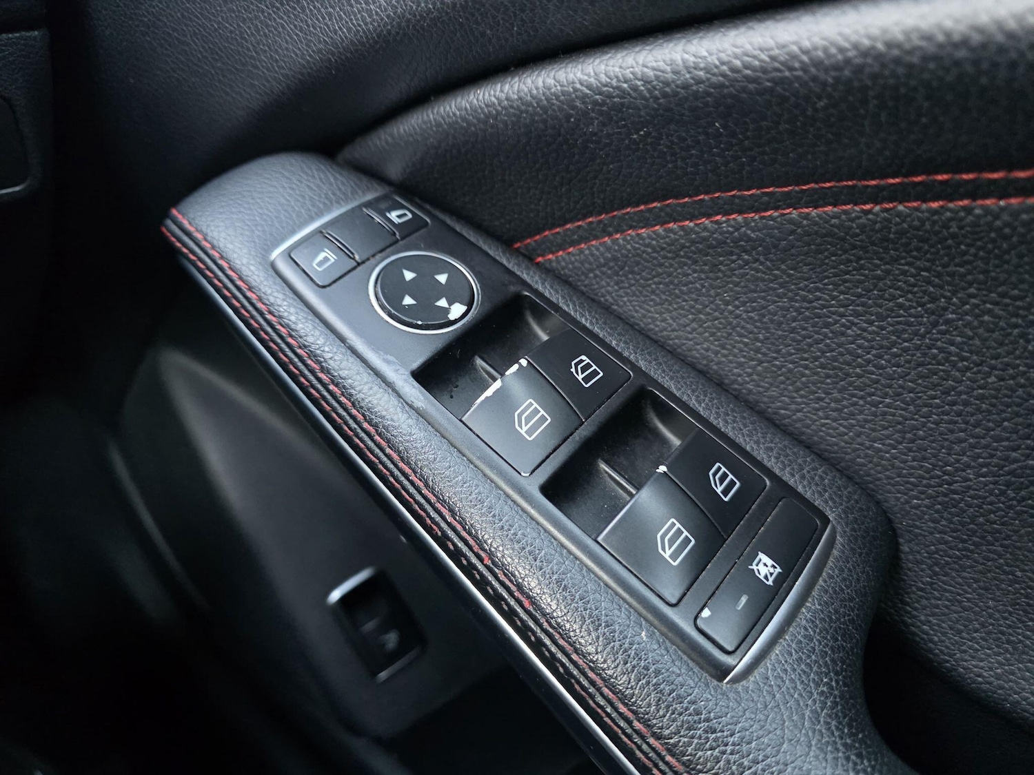 Used Mercedes-Benz CLA 2015 for sale - 76632629: Photo 25