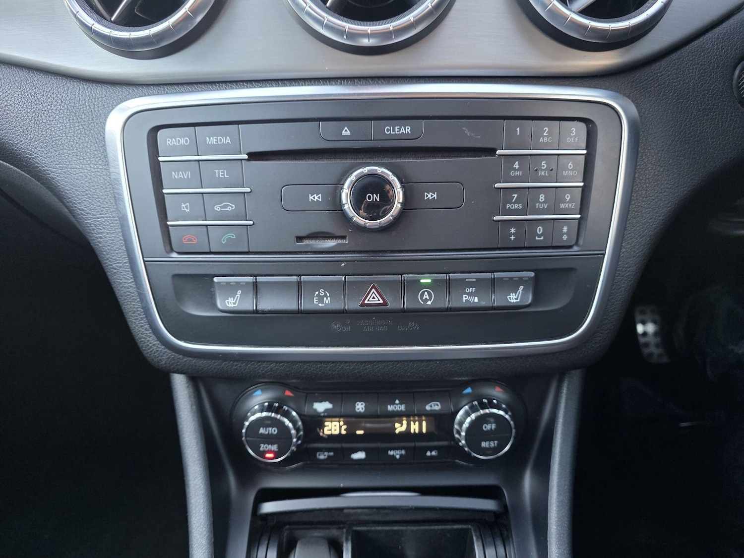 Used Mercedes-Benz CLA 2015 for sale - 76632629: Photo 33