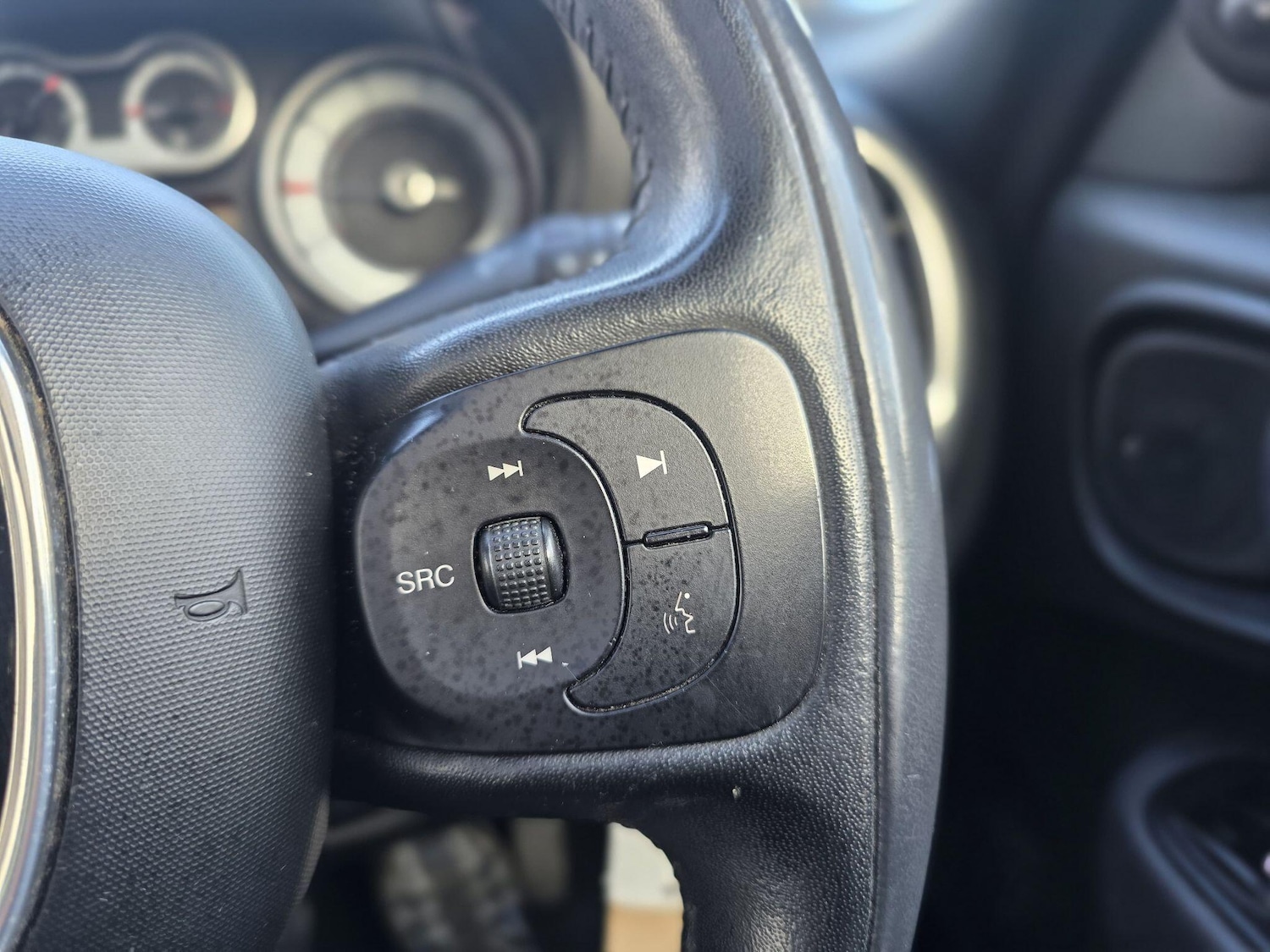 Used Fiat 500L 2013 for sale - 78220064: Photo 27