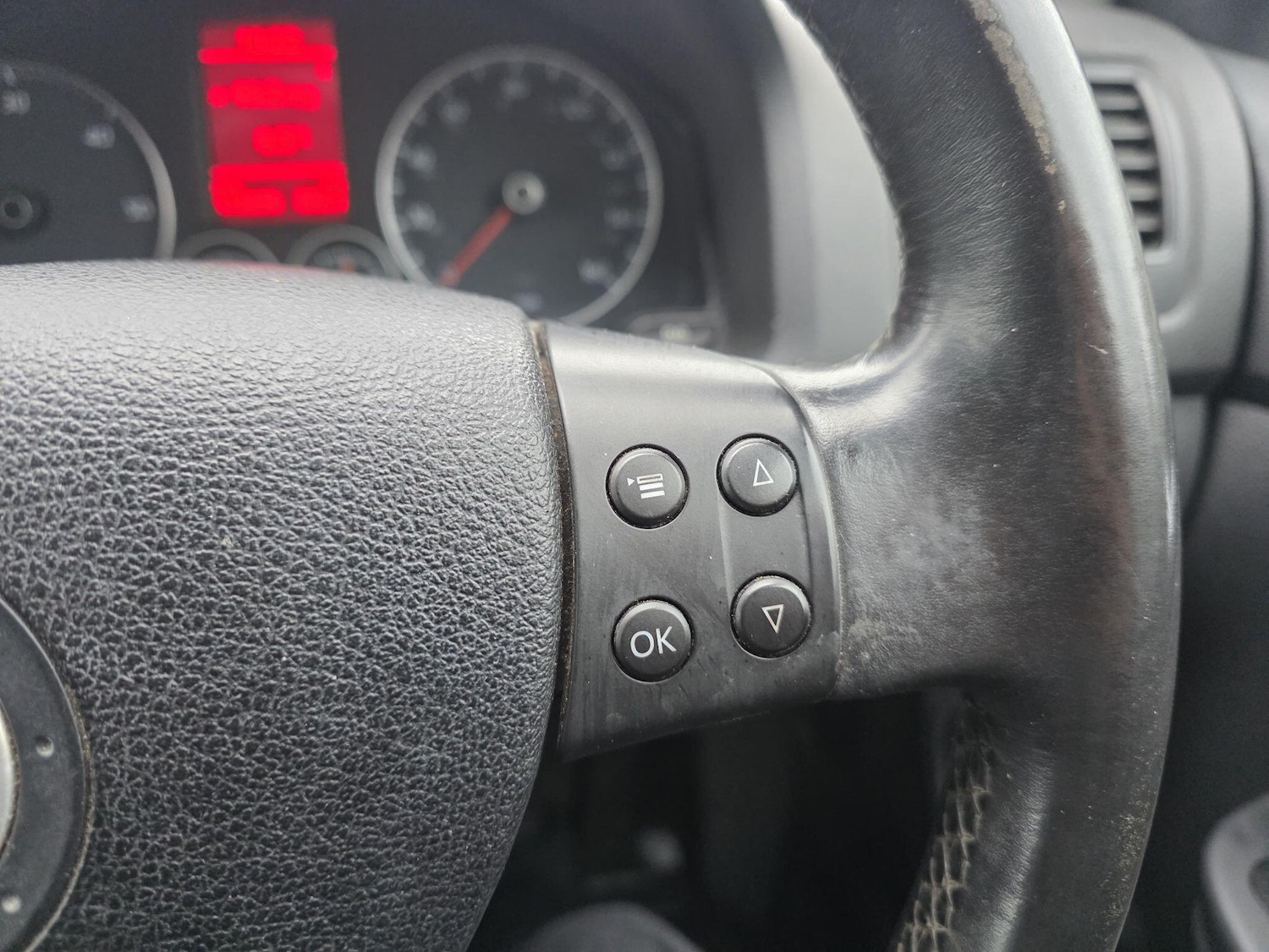 Used Volkswagen Golf 2007 for sale - 77290790: Photo 25