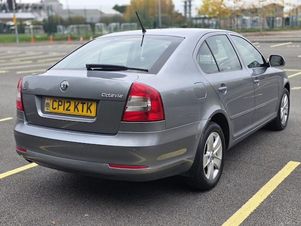 Used Skoda Octavia 2012 for sale - 76317854: Photo 12