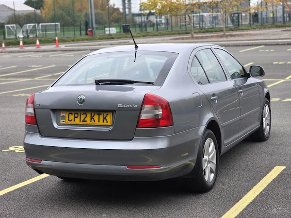 Used Skoda Octavia 2012 for sale - 76317854: Photo 16