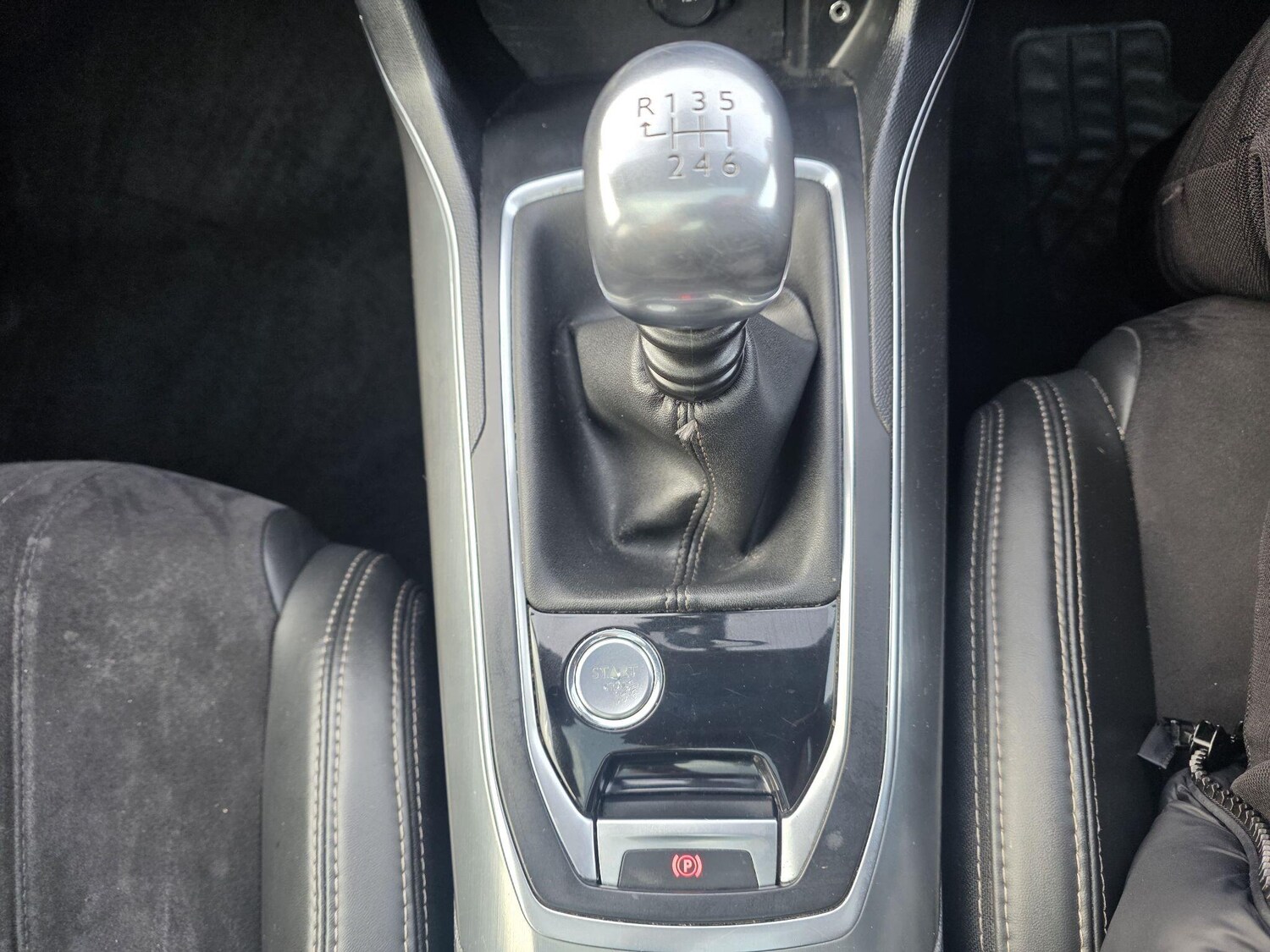 Used Peugeot 308 2014 for sale - 77574243: Photo 21