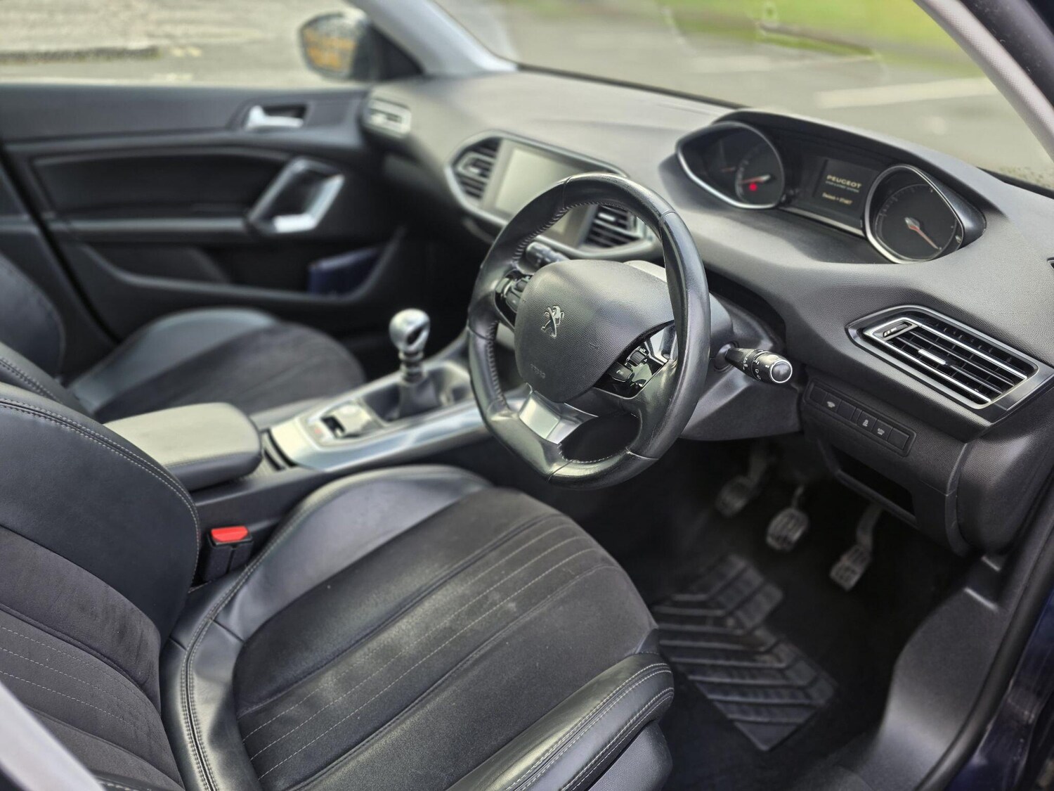 Used Peugeot 308 2014 for sale - 77574243: Photo 24