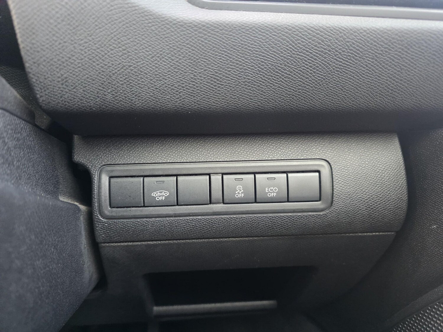 Used Peugeot 308 2014 for sale - 77574243: Photo 32