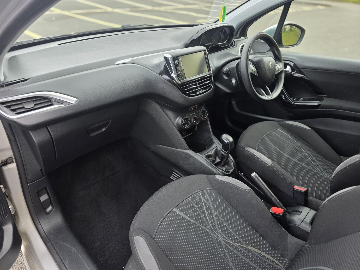 Used Peugeot 208 for sale - 78215030: Photo 18