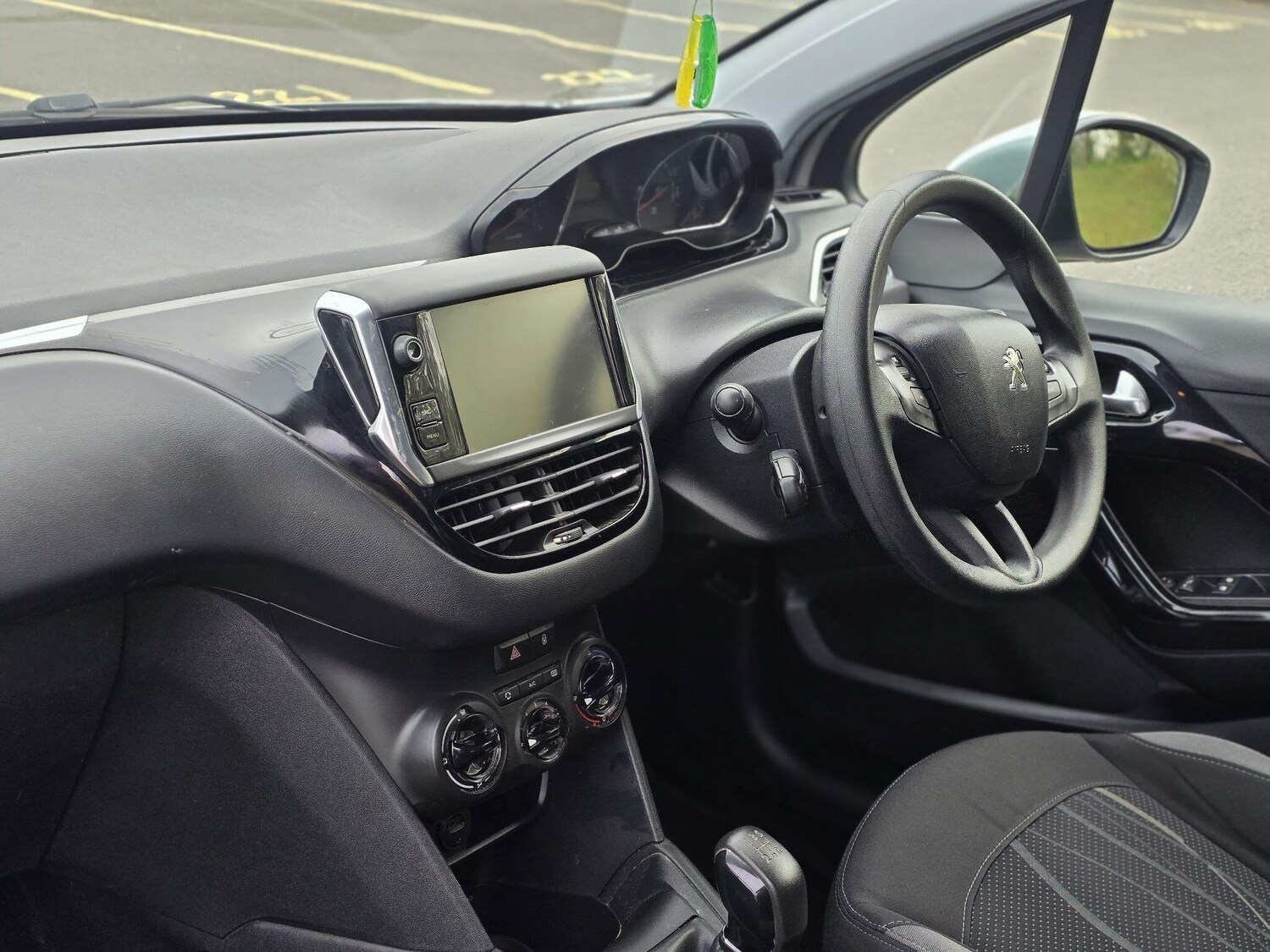 Used Peugeot 208 for sale - 78215030: Photo 19