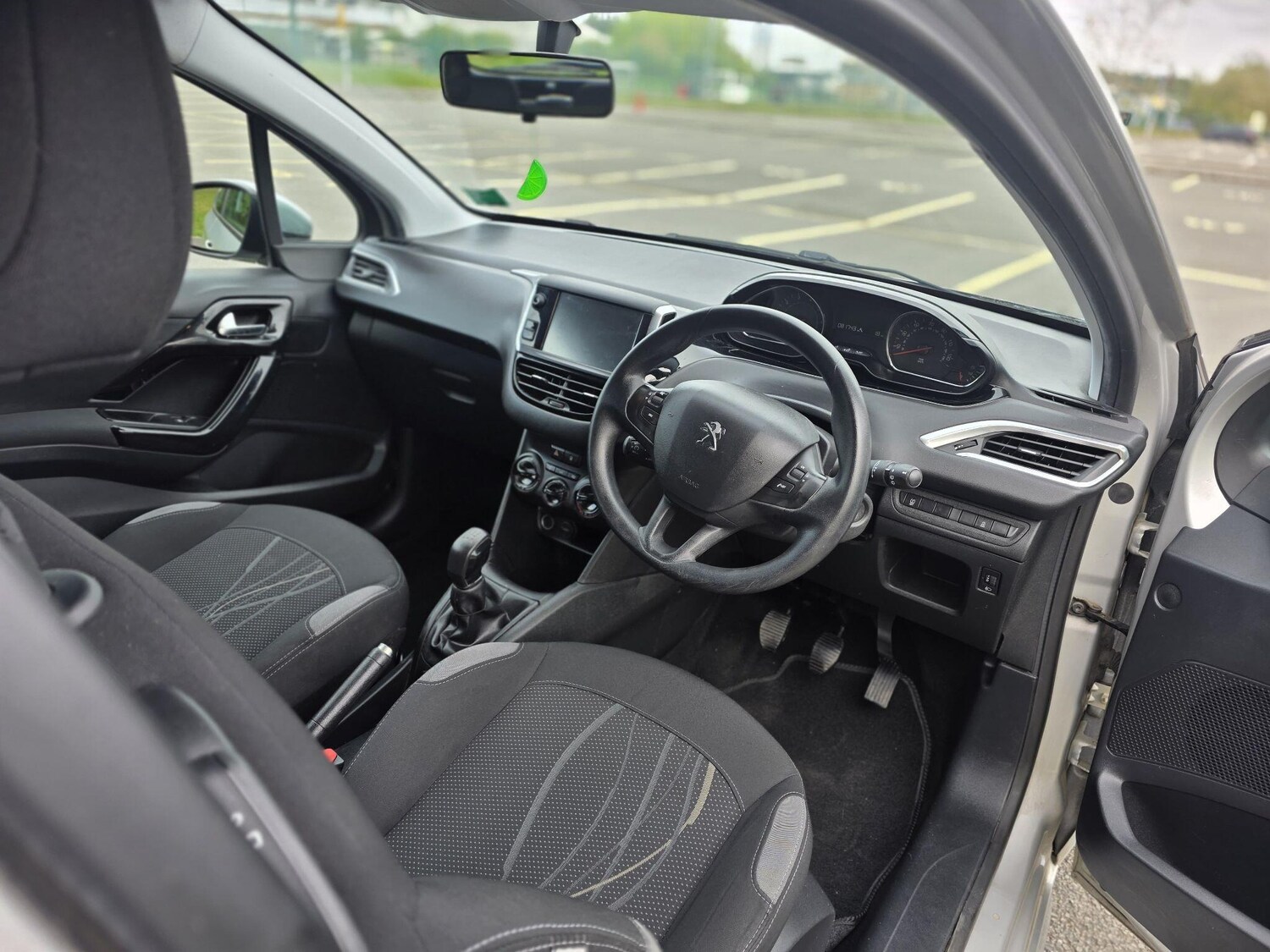 Used Peugeot 208 for sale - 78215030: Photo 33