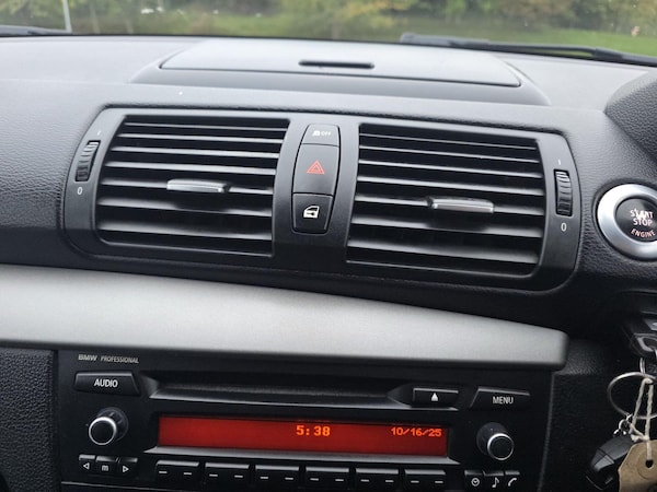 Used BMW 1 Series 2011 for sale - 76318250: Photo 32