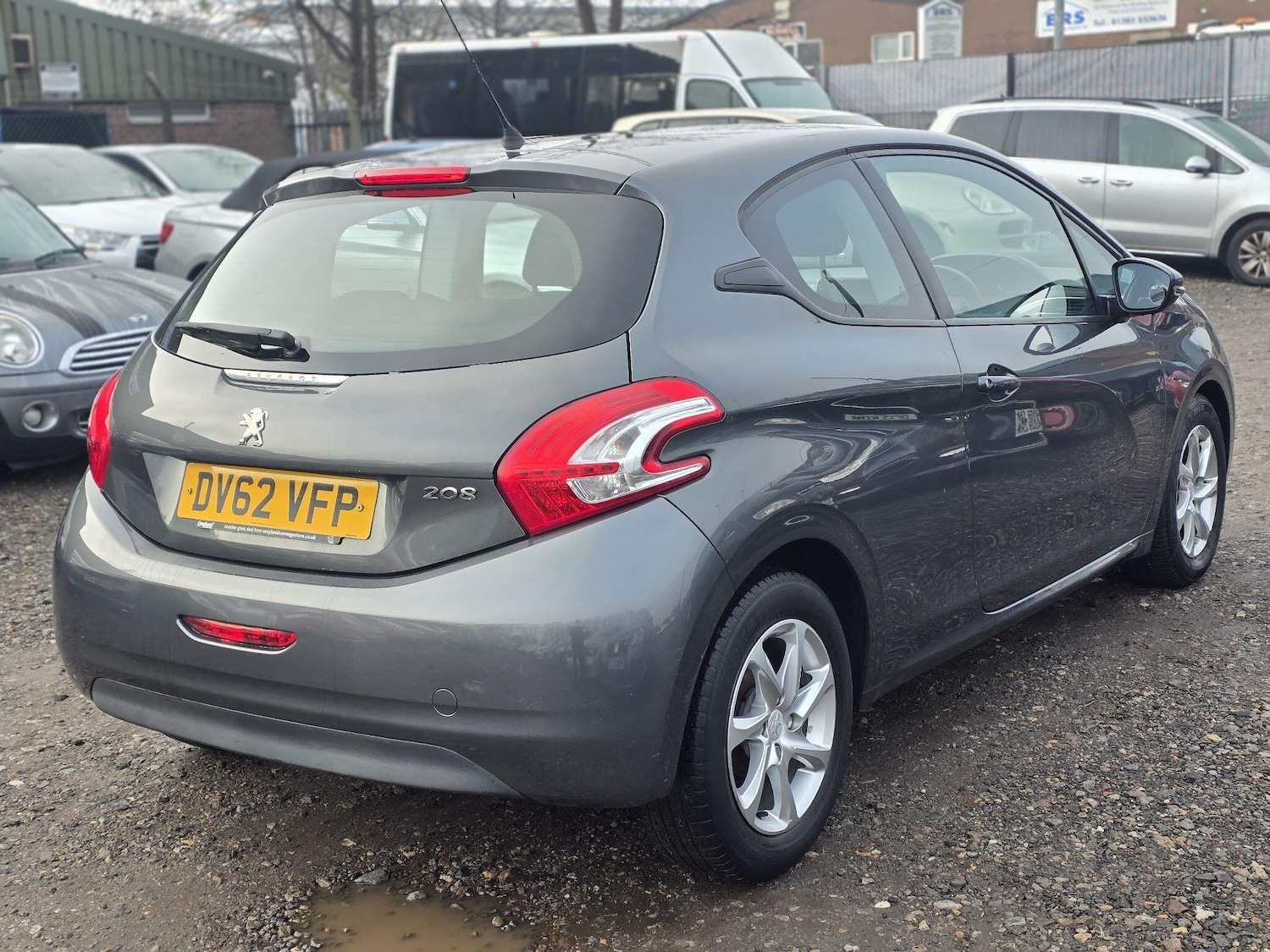 Used Peugeot 208 2012 for sale - 76942541: Photo 10