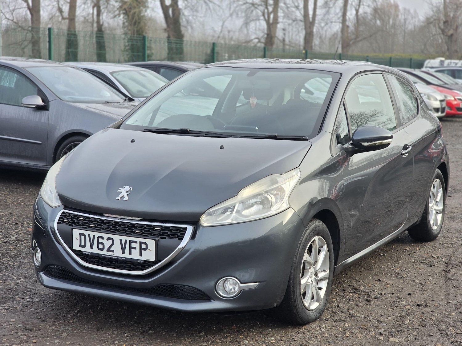 Used Peugeot 208 2012 for sale - 76942541: Photo 2