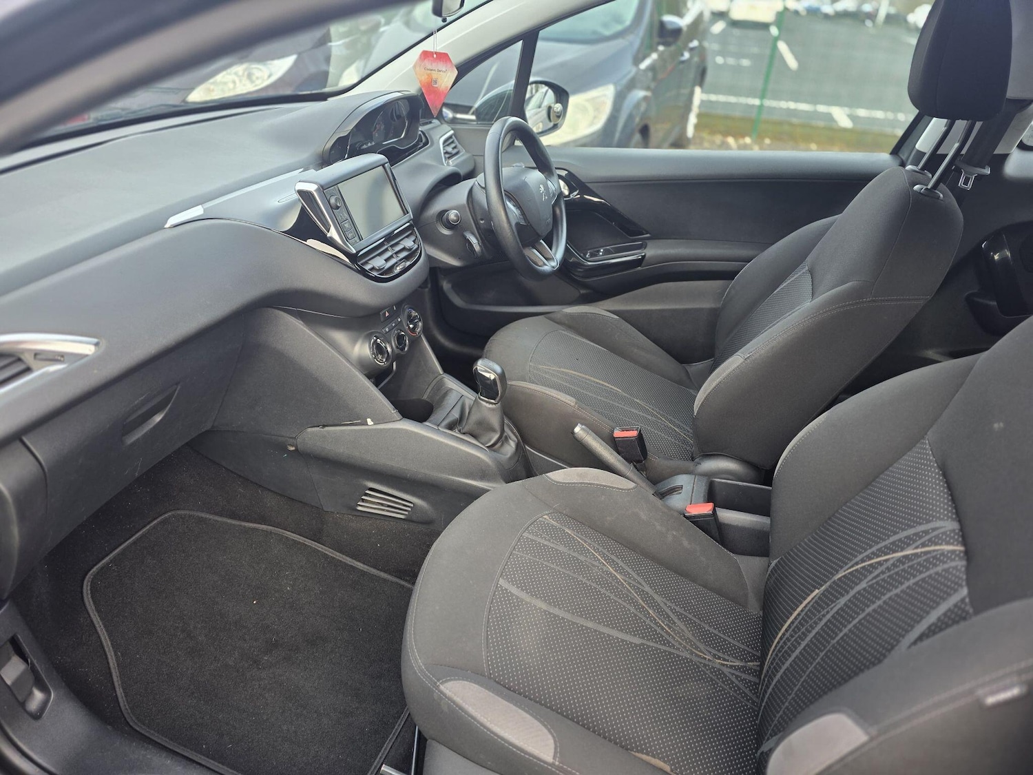 Used Peugeot 208 2012 for sale - 76942541: Photo 23