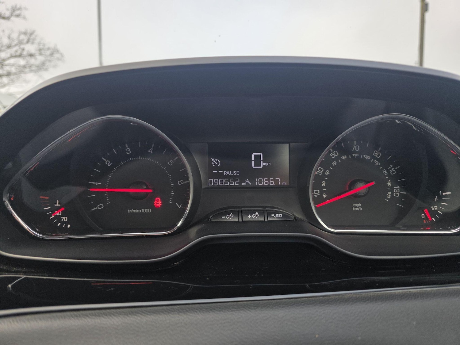 Used Peugeot 208 2012 for sale - 76942541: Photo 26