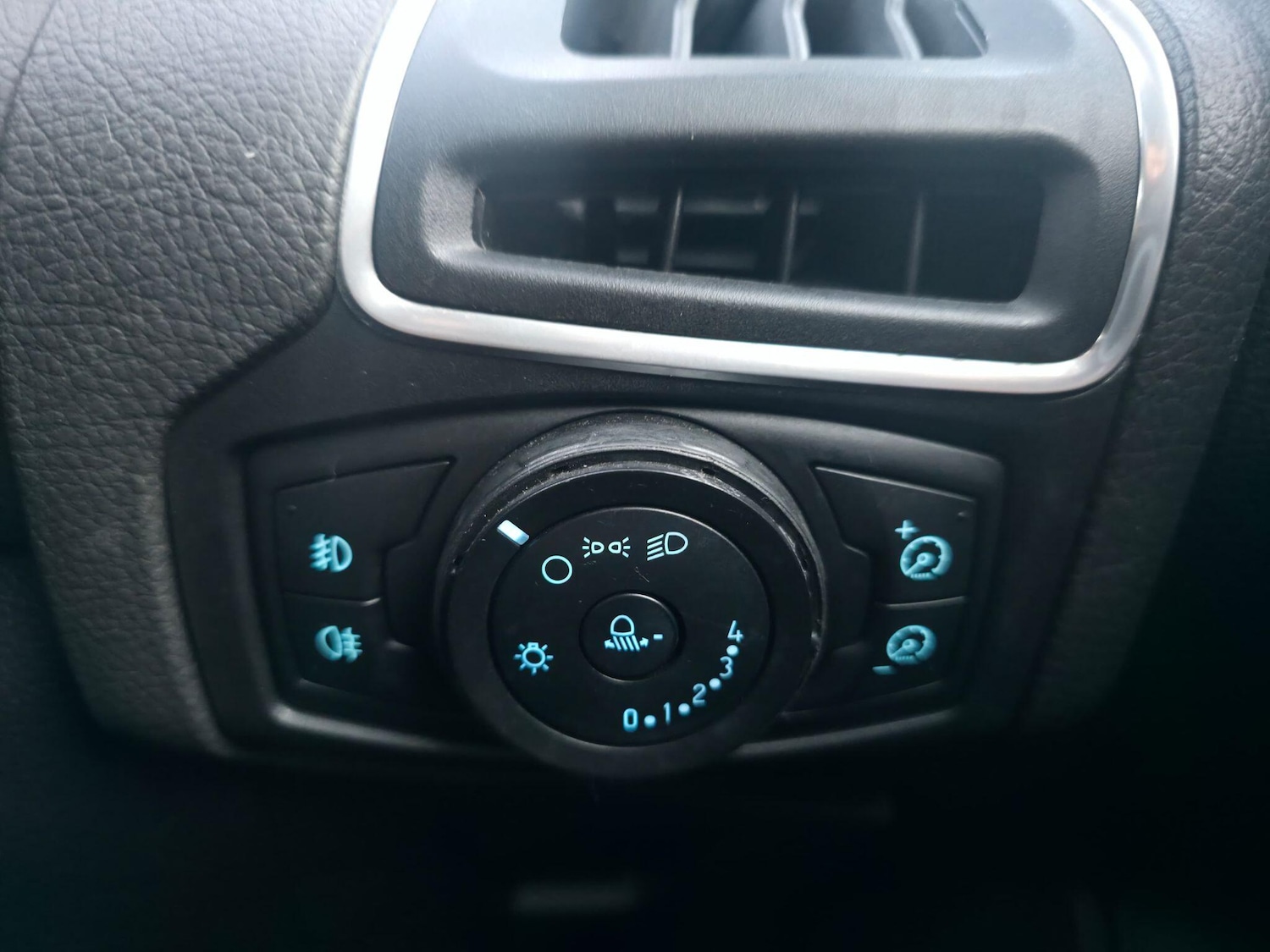 Used Ford Focus 2011 for sale - 76727096: Photo 29