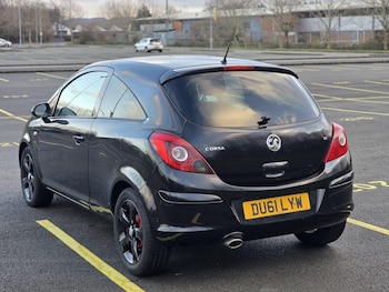 Used Vauxhall Corsa 2011 for sale - 77242396: Photo