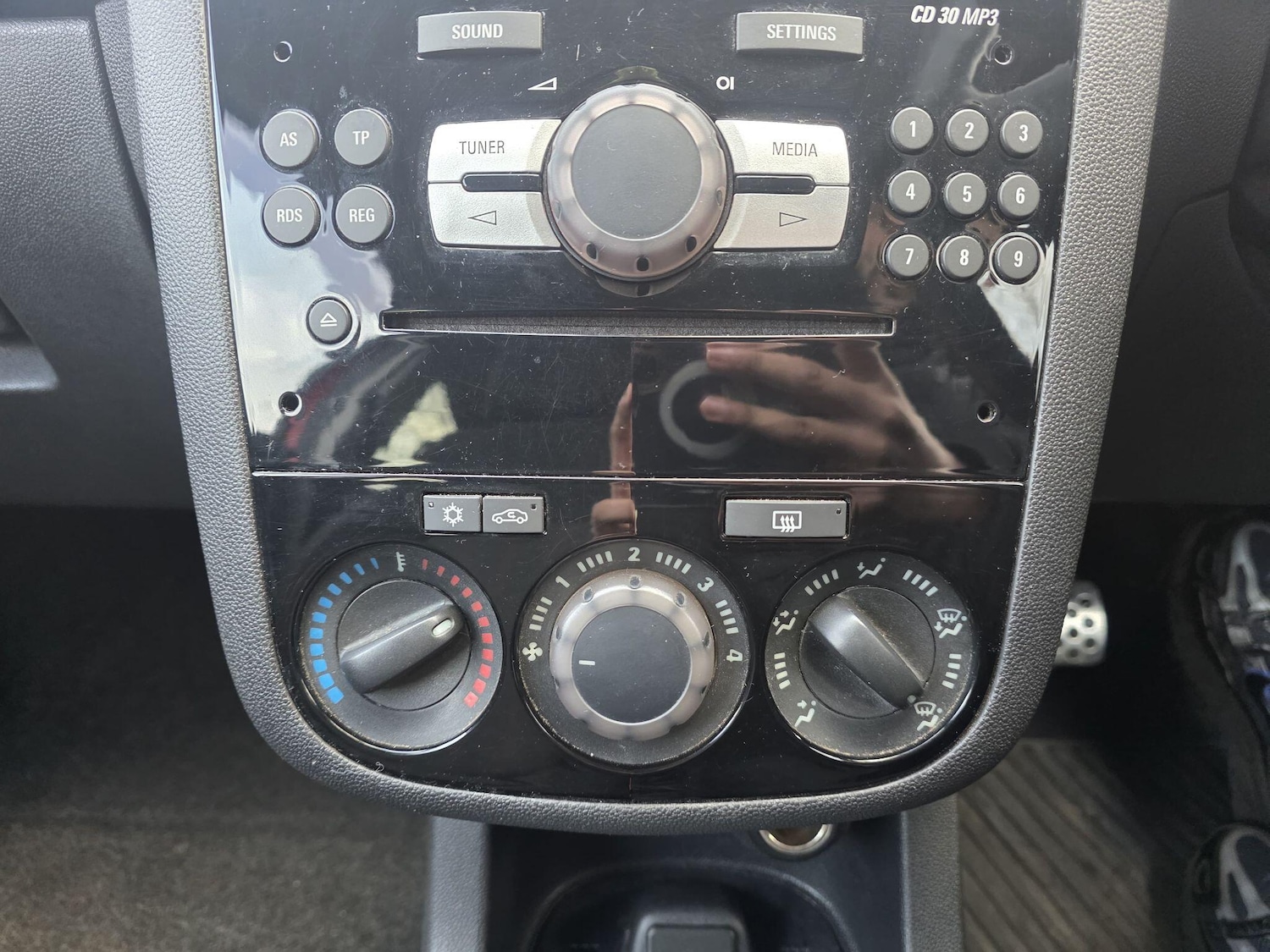 Used Vauxhall Corsa 2012 for sale - 77893067: Photo 35