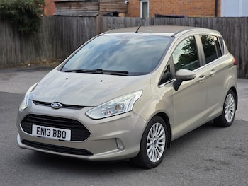 2013 (13) - 1.0T EcoBoost Titanium Euro 5 5dr