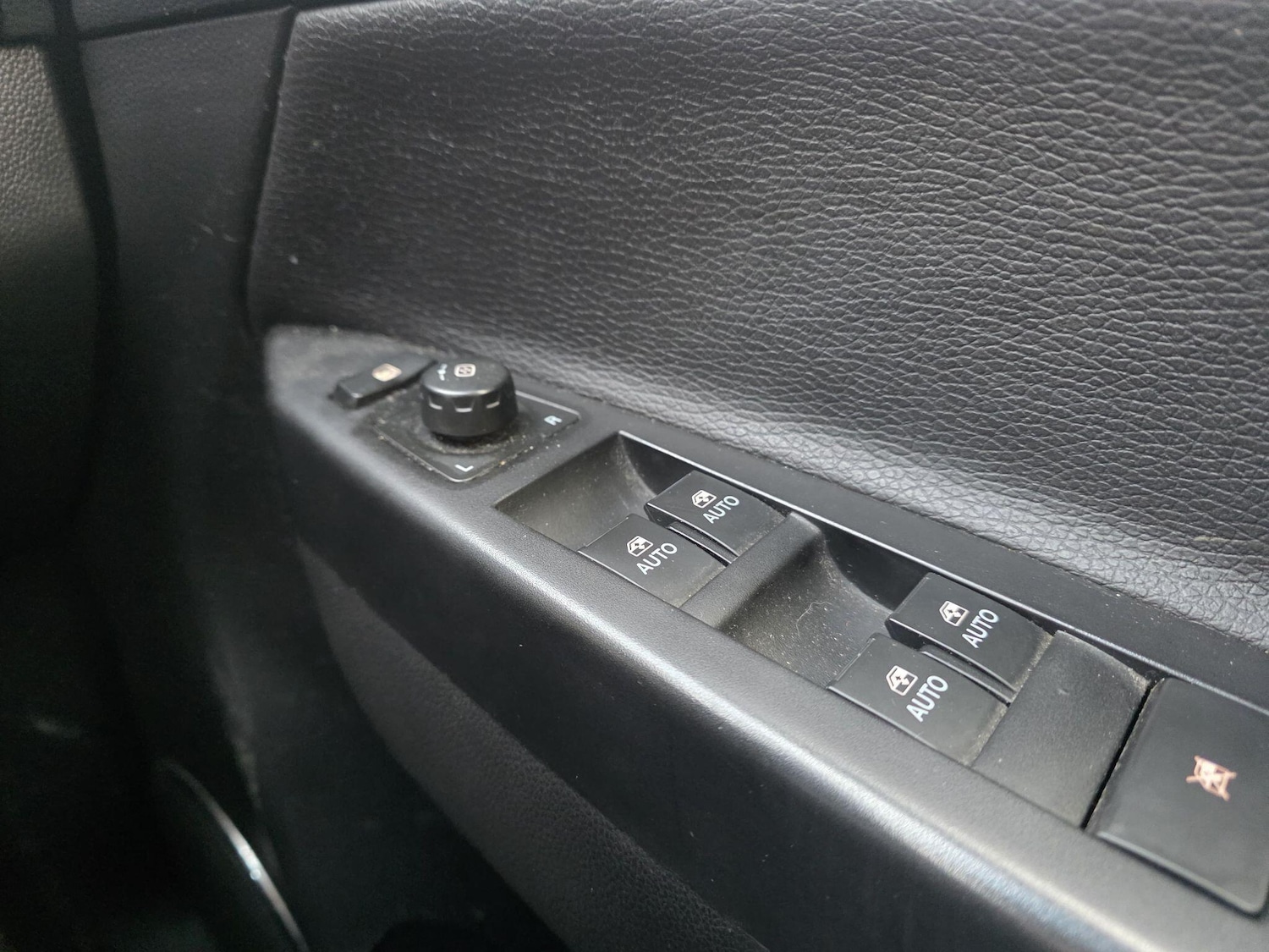 Used Vauxhall Antara 2013 for sale - 77130817: Photo 16