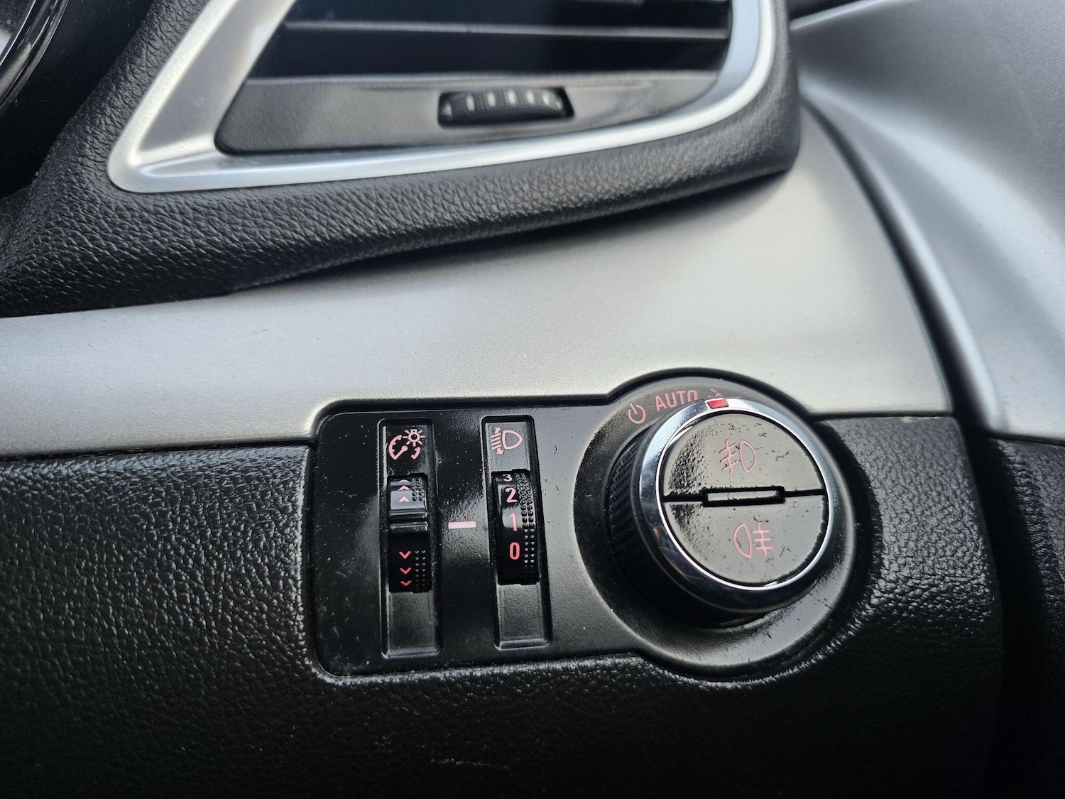 Used Vauxhall Mokka 2016 for sale - 77537631: Photo 31