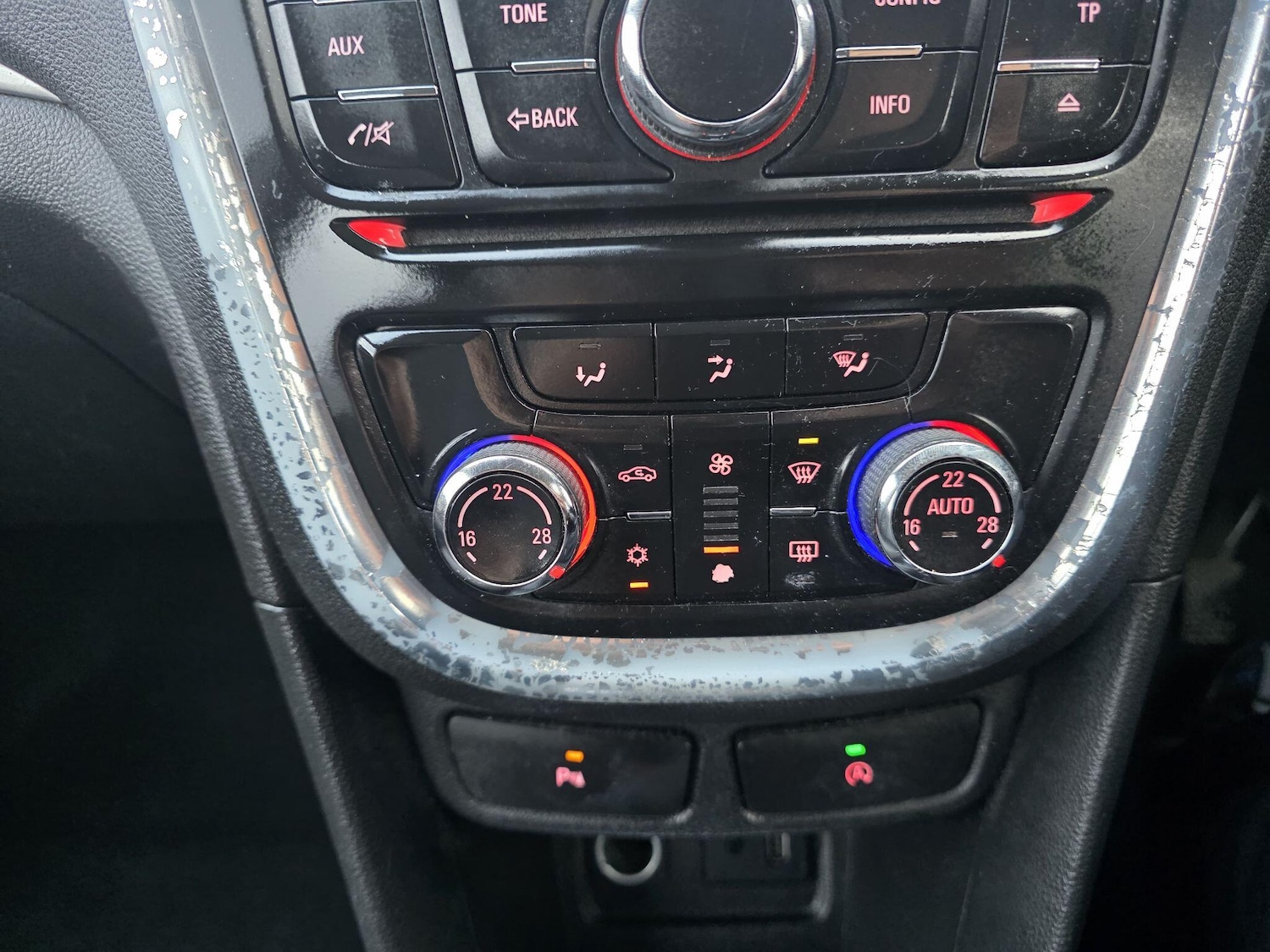 Used Vauxhall Mokka 2016 for sale - 77537631: Photo 32