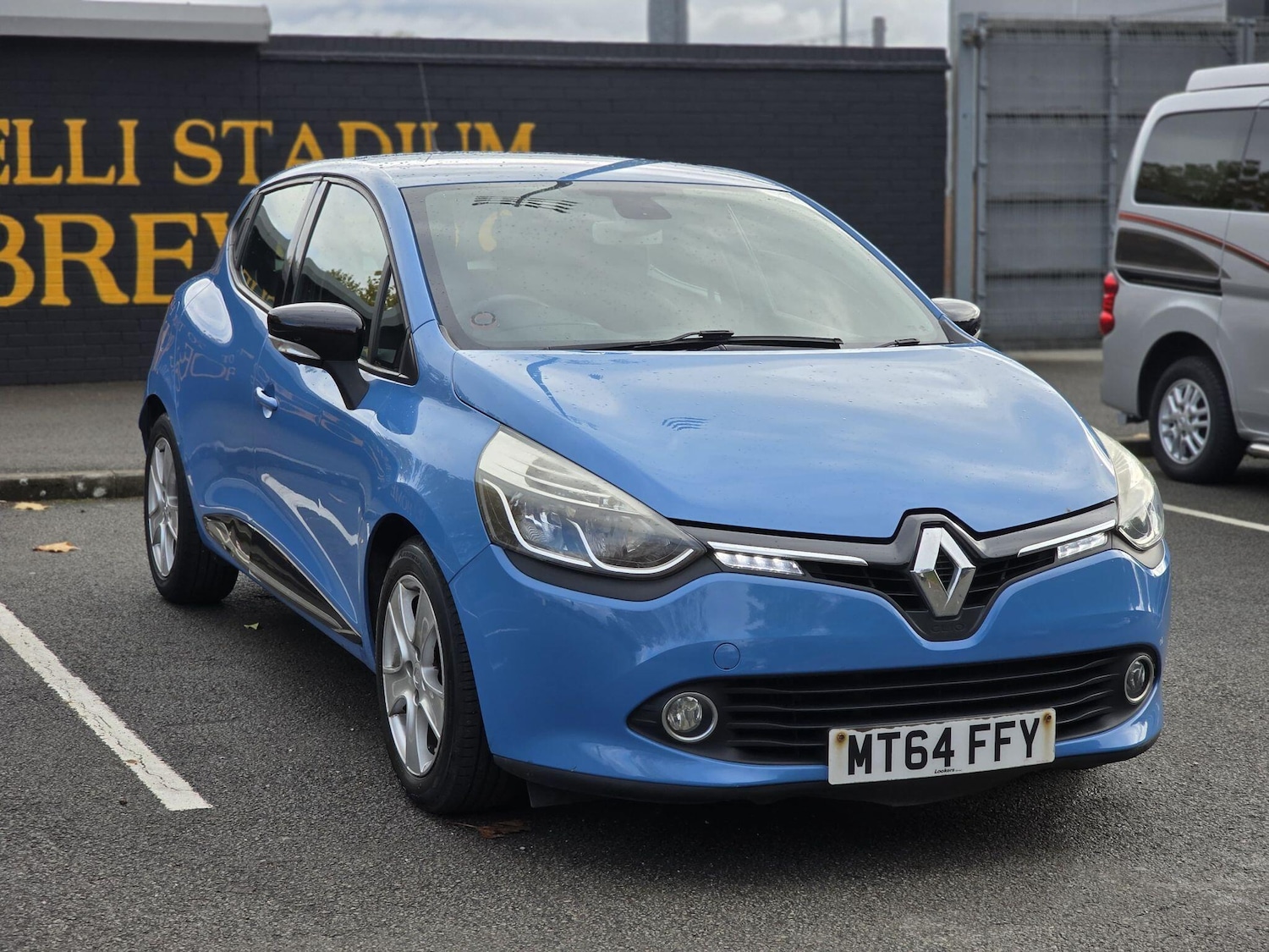 Used Renault Clio 2014 for sale - 76380757: Photo 2