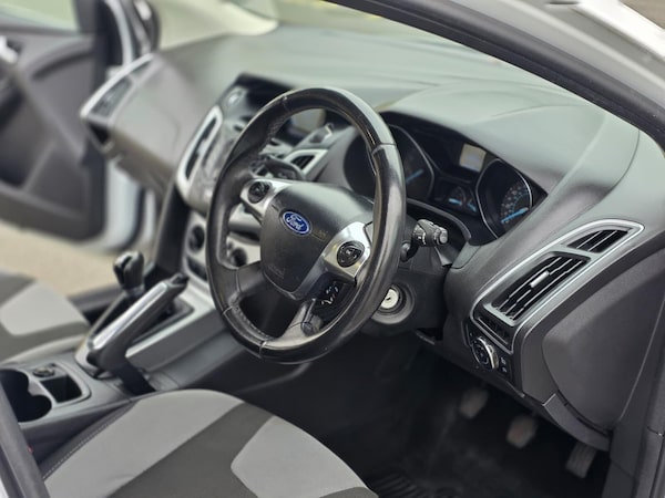 Used Ford Focus 2011 for sale - 76295921: Photo 32