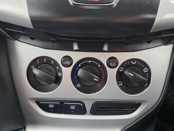 Used Ford Focus 2011 for sale - 76295921: Photo 33