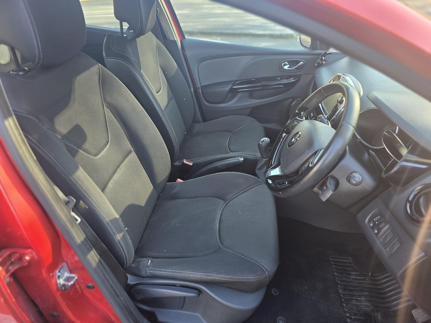 Used Renault Clio for sale - 78006638: Photo 21