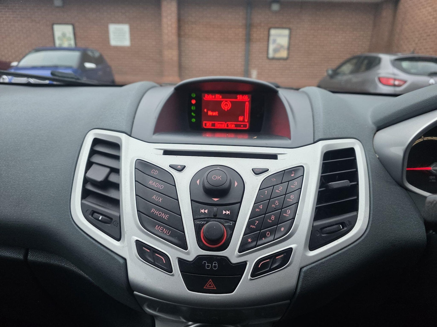 Used Ford Fiesta 2011 for sale - 77440501: Photo 28