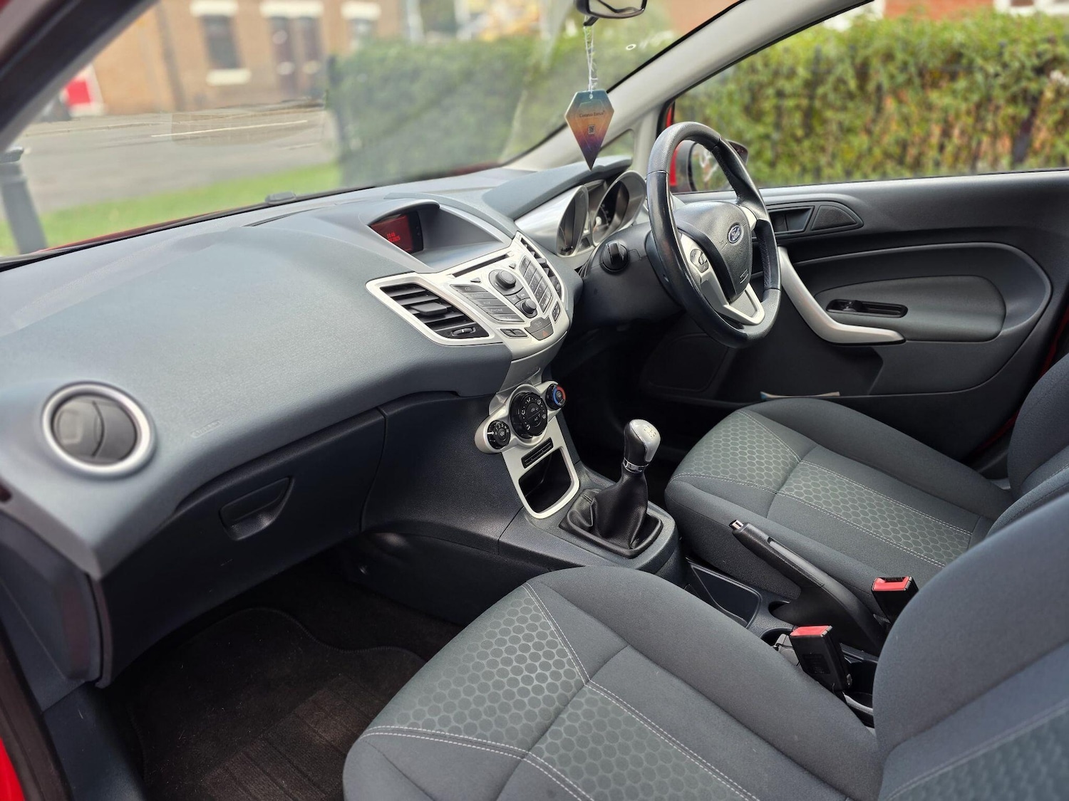 Used Ford Fiesta 2011 for sale - 76381201: Photo 26