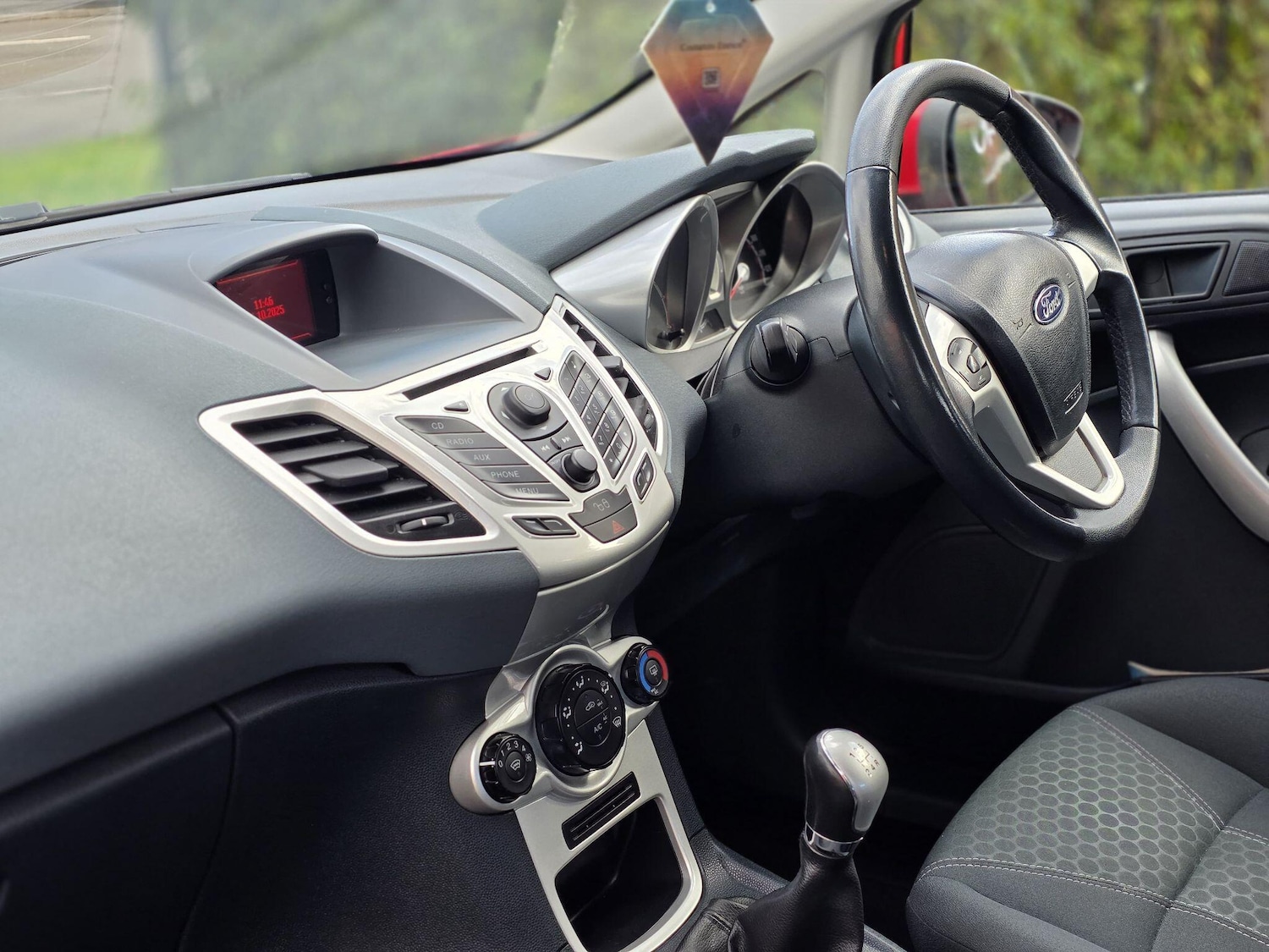 Used Ford Fiesta 2011 for sale - 76381201: Photo 29