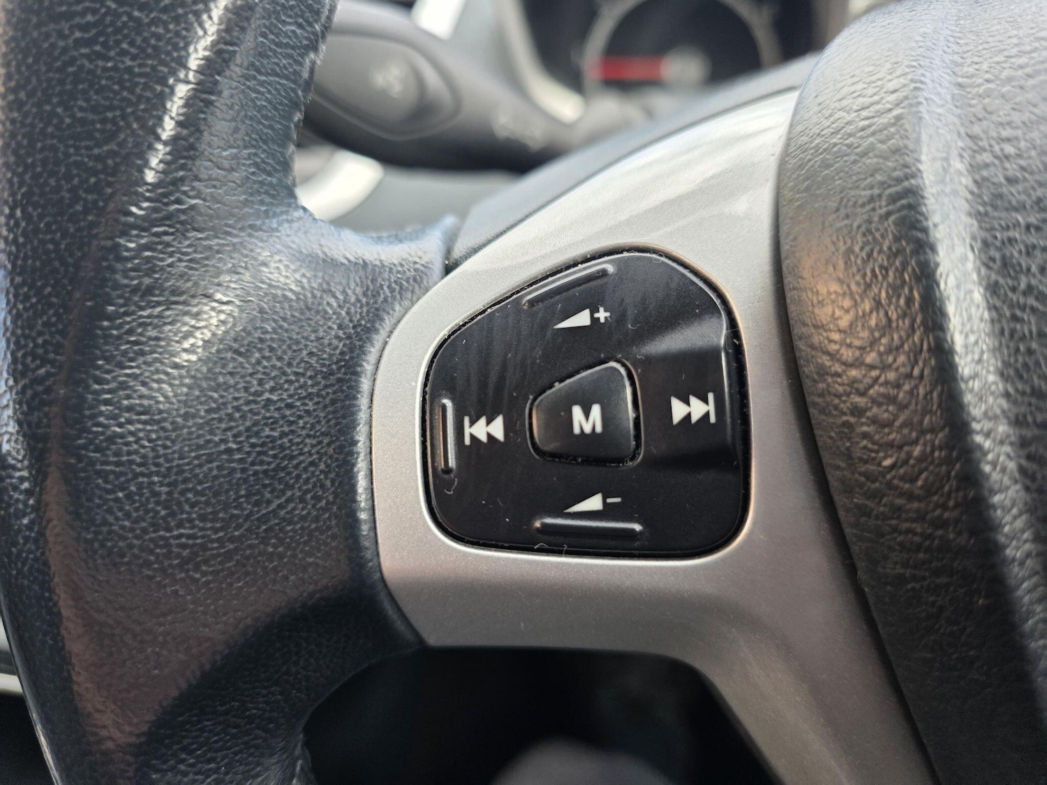 Used Ford Fiesta 2011 for sale - 76381201: Photo 35