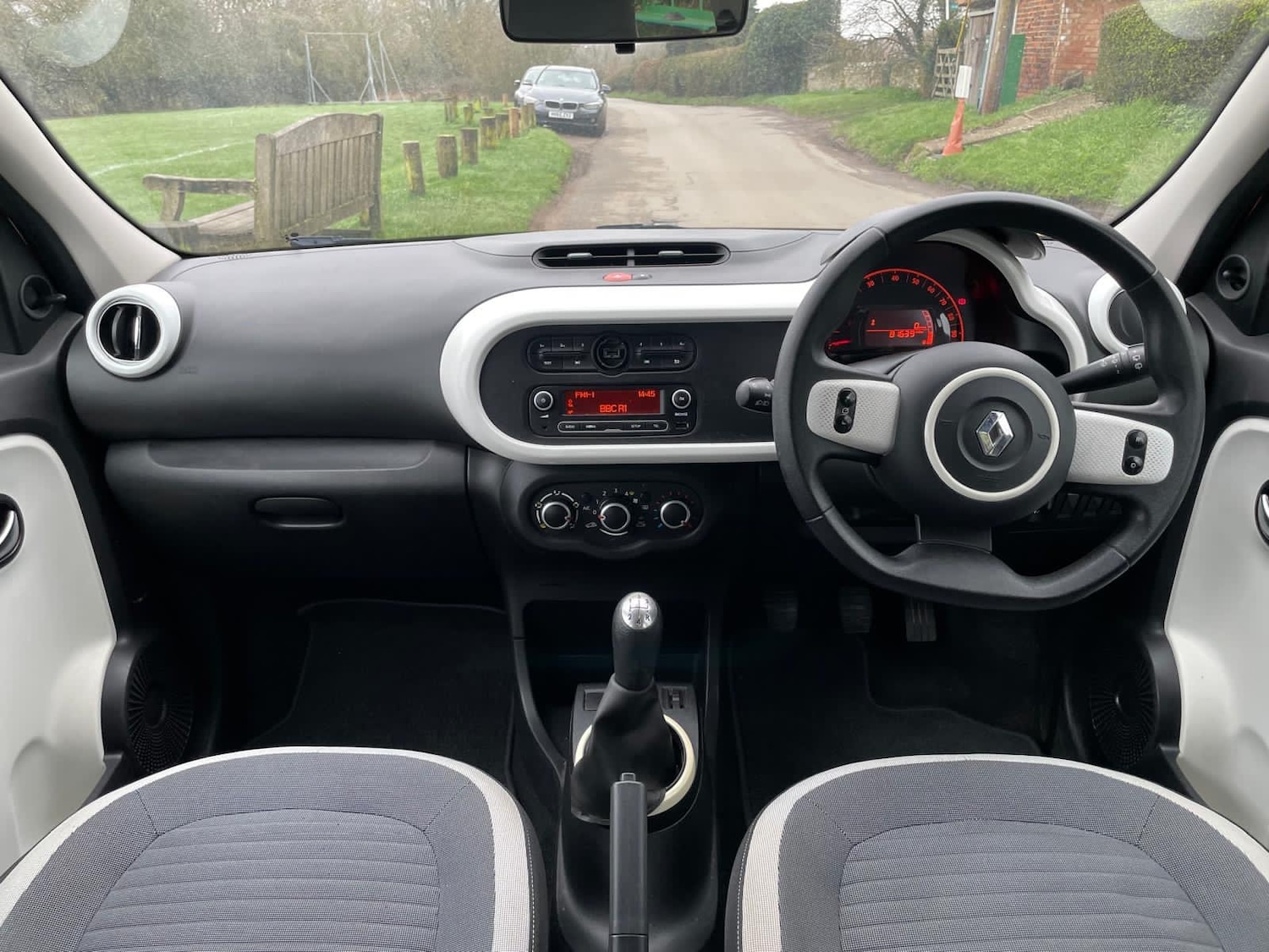 Used Renault Twingo 2015 for sale - 77793299: Photo 12