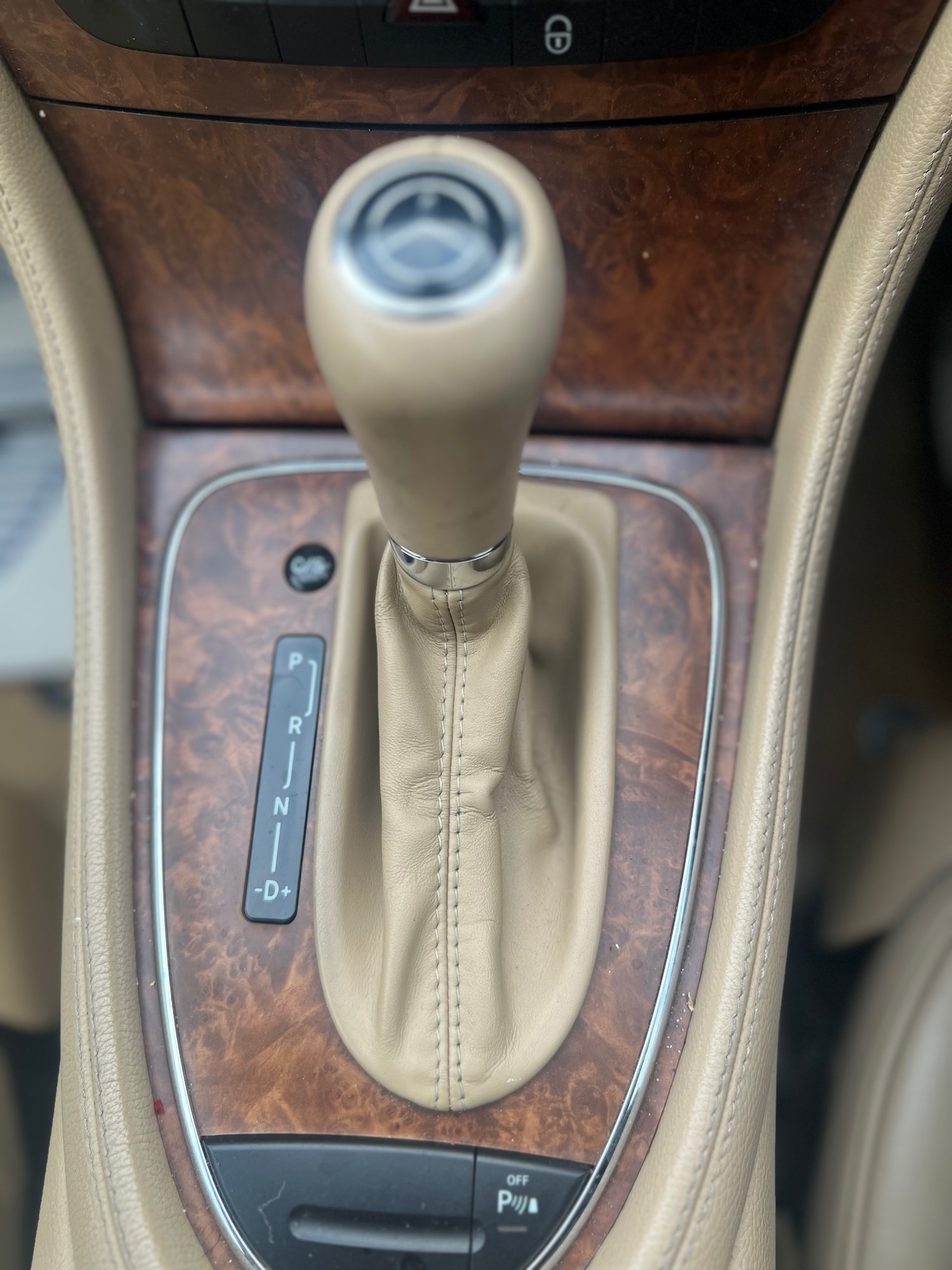 Used Mercedes-Benz CLS 2010 for sale - 76497705: Photo 17