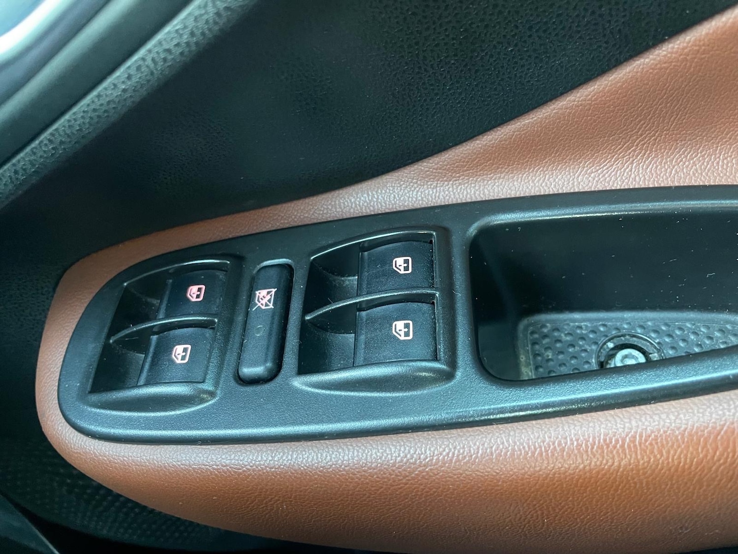 Used Fiat 500L 2013 for sale - 77237270: Photo 15