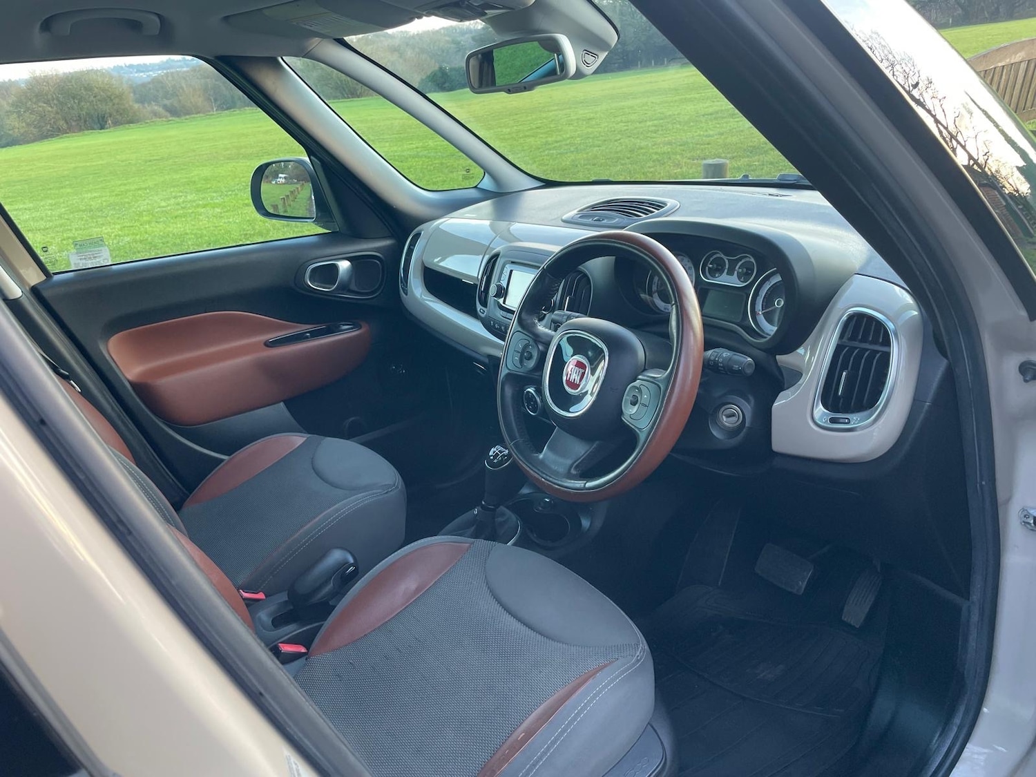 Used Fiat 500L 2013 for sale - 77237270: Photo 9