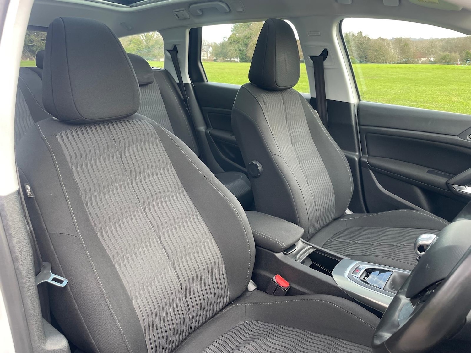 Used Peugeot 308 2014 for sale - 77312240: Photo 10