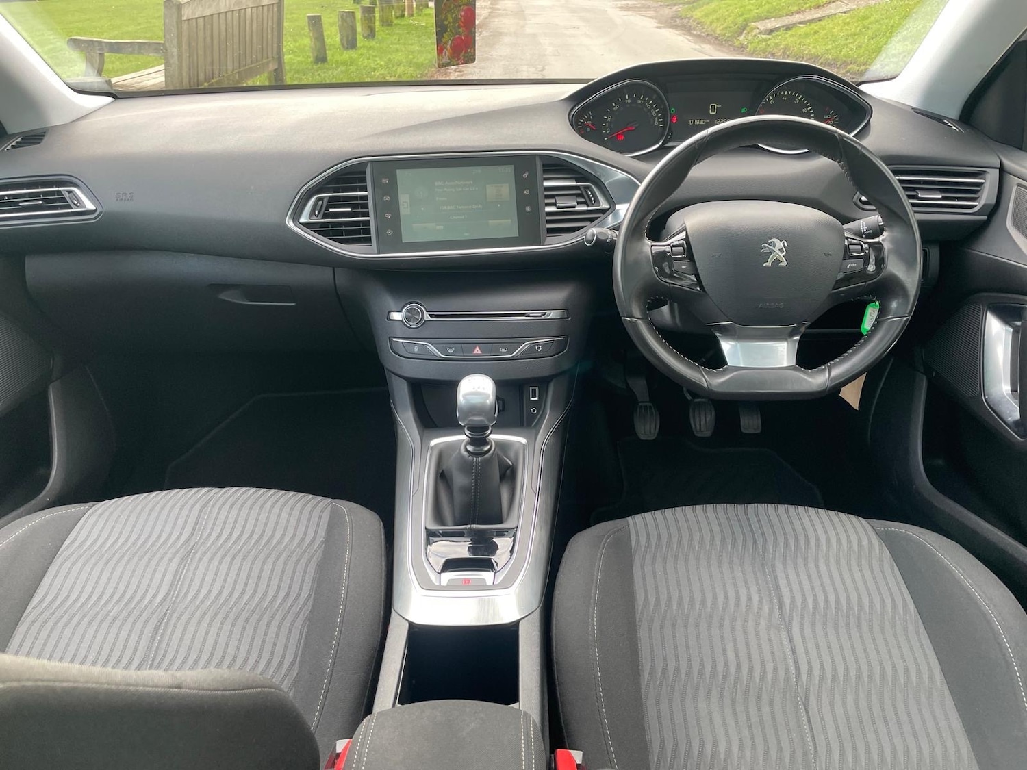 Used Peugeot 308 2014 for sale - 77312240: Photo 13