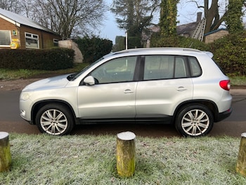 Used Volkswagen Tiguan 2009 for sale - 77089703: Photo