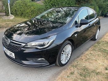 Used Vauxhall Astra 2017 for sale - 79317415: Photo