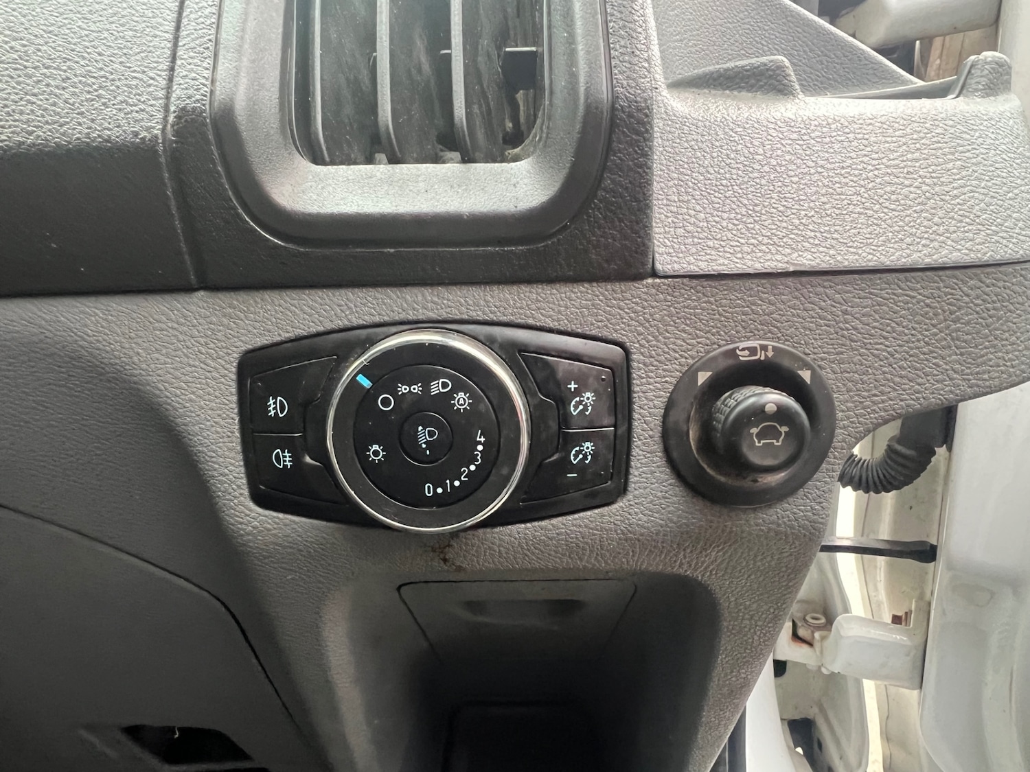 Used Ford Transit 2015 for sale - 76738523: Photo 17