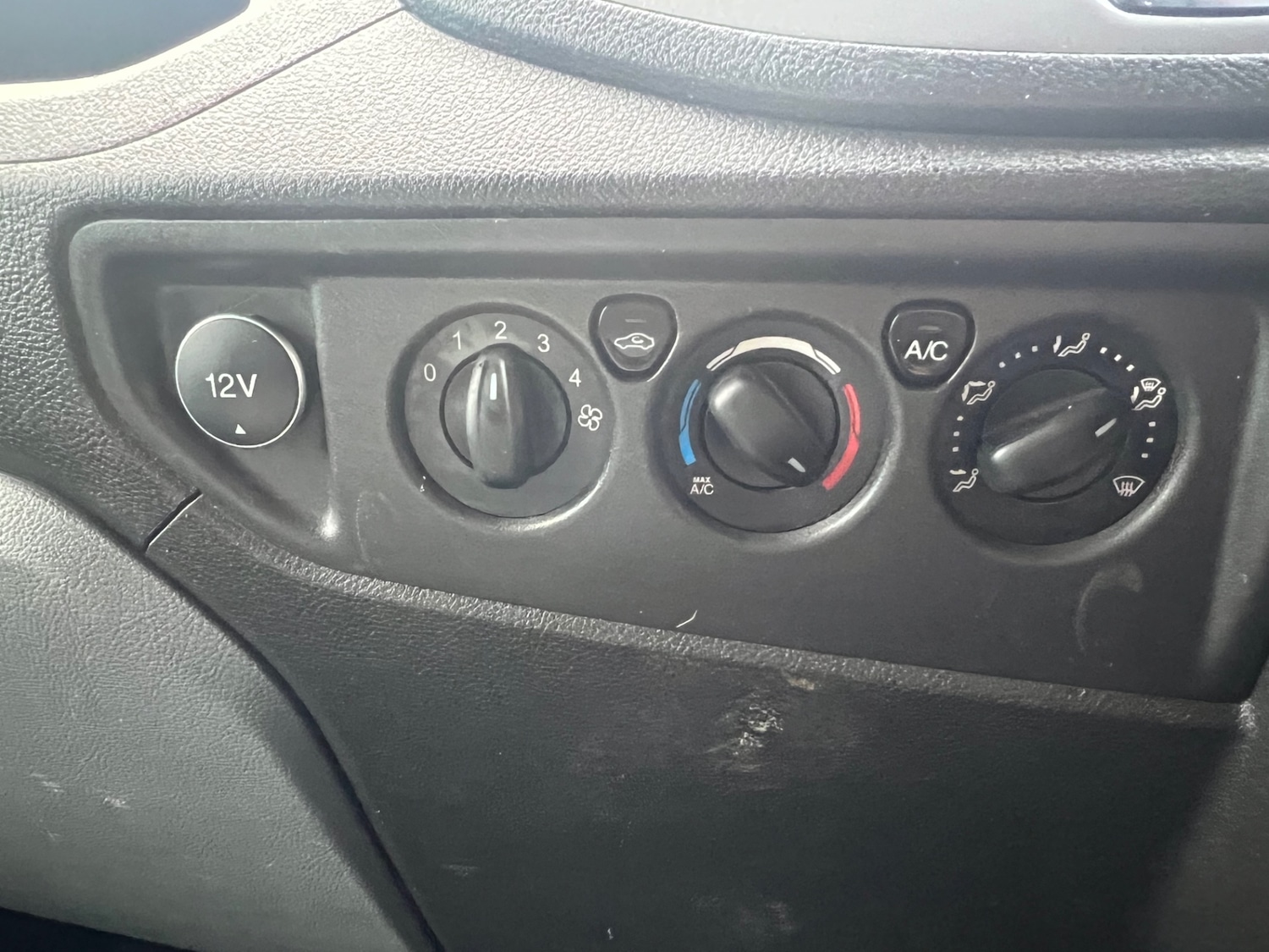 Used Ford Transit 2015 for sale - 76738523: Photo 19