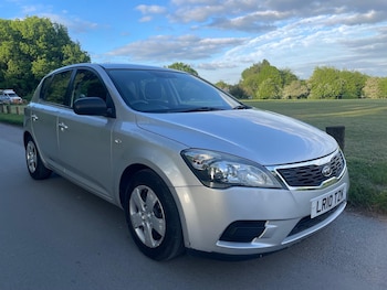 Used Kia Ceed 2010 for sale - 78571759: Photo