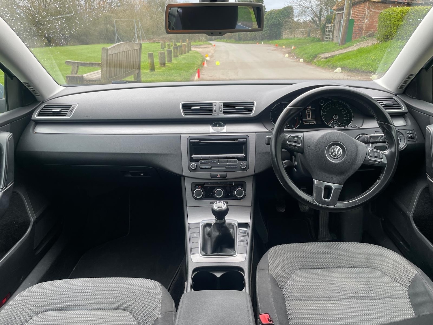 Used Volkswagen Passat 2011 for sale - 77897916: Photo 12