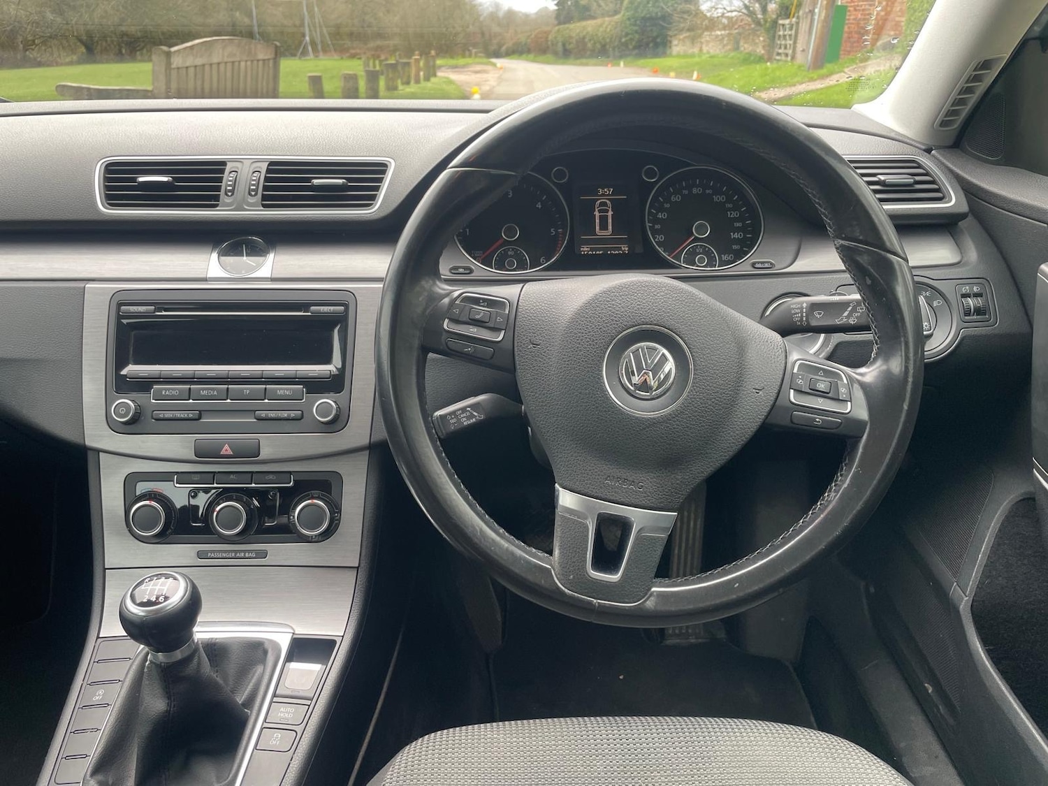 Used Volkswagen Passat 2011 for sale - 77897916: Photo 13