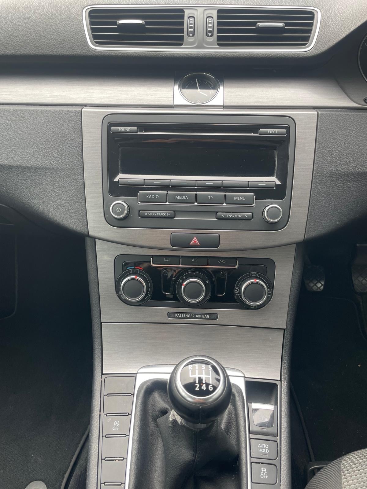 Used Volkswagen Passat 2011 for sale - 77897916: Photo 15